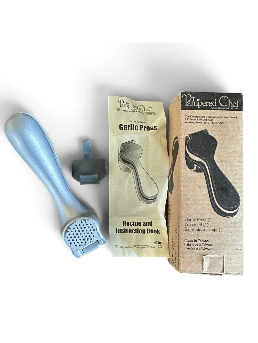 Pampered Chef Garlic Press #2575 w/ Cleaning Tool Box Instructions Vintage